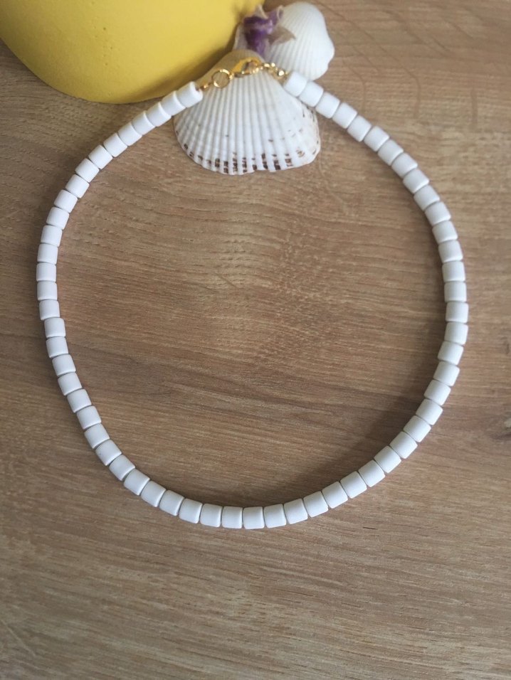 Beyaz Boncuklu Uzun Kadın Kolye - Görsel 2