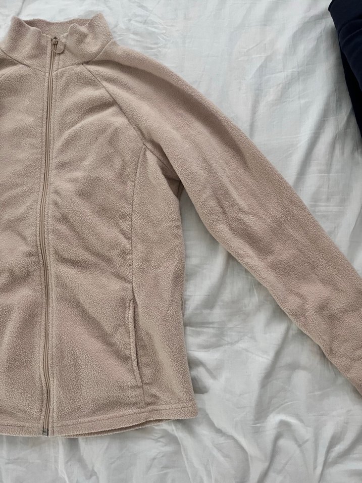 Bej Fermuarlı Yüksek Yakalı Kadın spor ceketi - Görsel 3