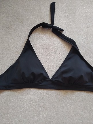 Penti siyah üçgen bikini üstü