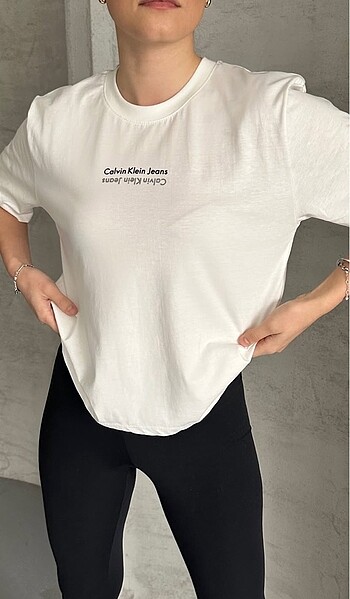 CALVİN KLEİN KADIN CROP