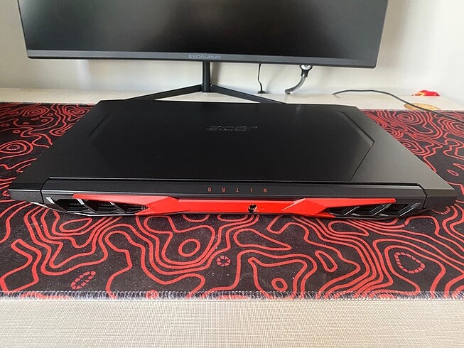  Beden Renk Acer nitro 5 Gaming notebook