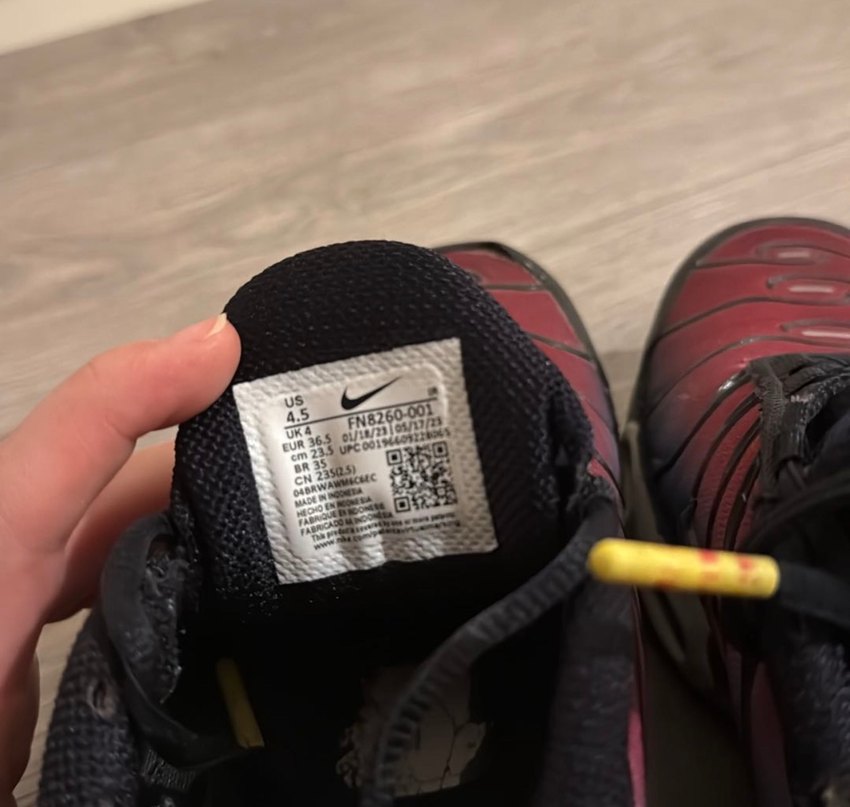 Nike Air Max Plus TN Erkek
Spor Ayakkabı. 36,5 numara — görsel 5/6