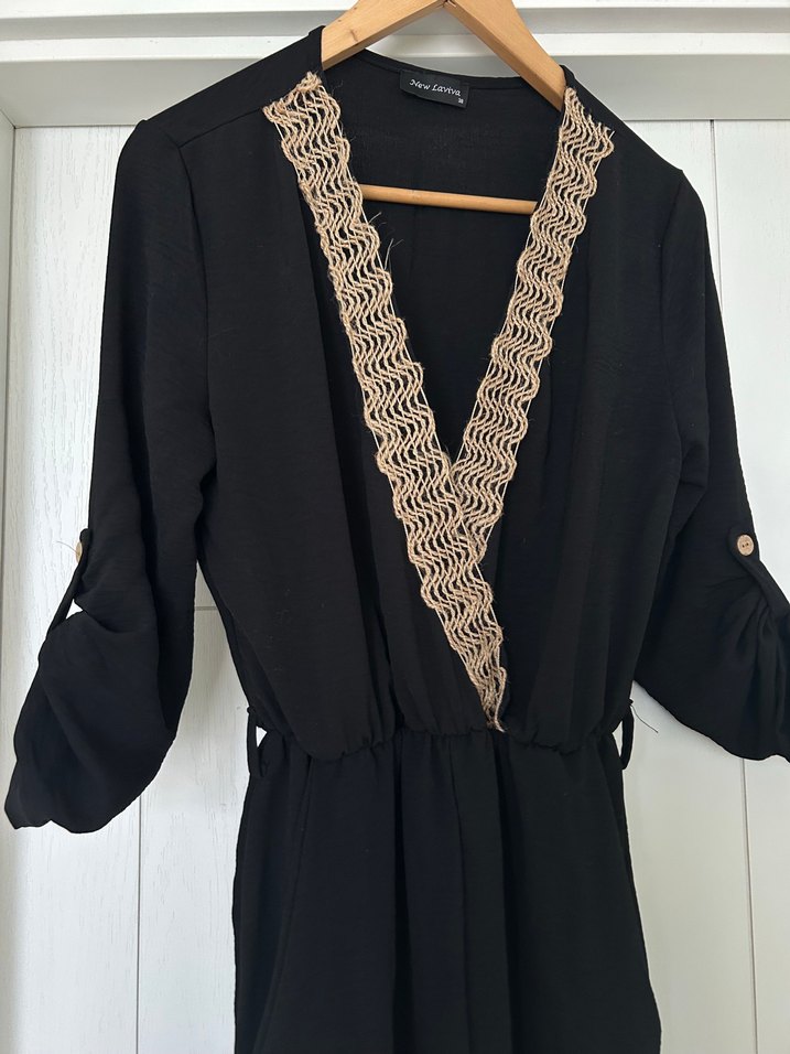 Siyah Nakışlı V Yakalı Uzun Tulum - Görsel 2