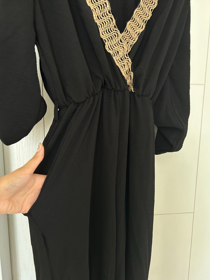 Siyah Nakışlı V Yakalı Uzun Tulum - Görsel 3