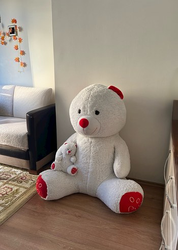 Beyaz ve gri peluş oyuncak ayı - Görsel 2