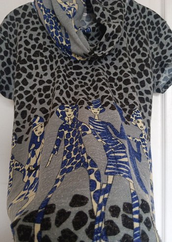 Desenli Gri Tunik, Kısa Kollu, Midi Boy - Görsel 3