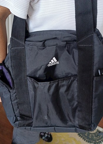 Adidas Siyah Fermuarlı Spor Çanta - Görsel 2