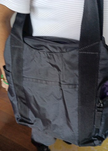 Adidas Siyah Fermuarlı Spor Çanta - Görsel 3