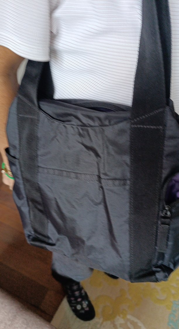 Adidas Siyah Fermuarlı Spor Çanta - Görsel 3