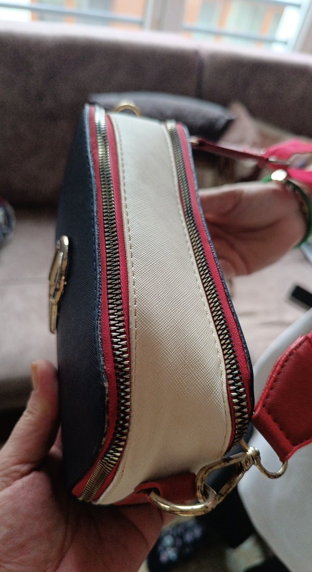 Zincir Detaylı Gri Deri Kadın Çanta - Görsel 2