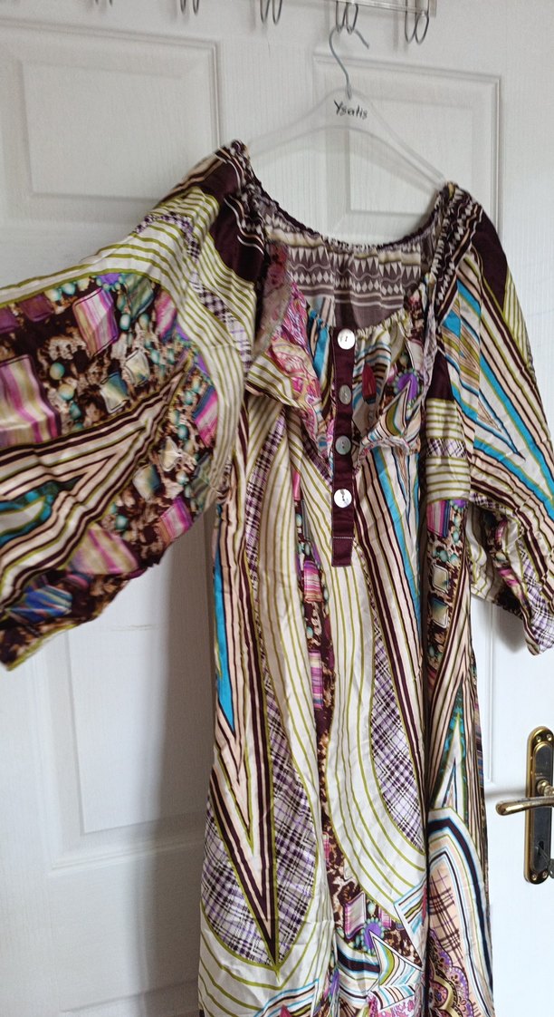 Düğmeli, Desenli, Bol Kesim Uzun Kadın Tunik - Görsel 2