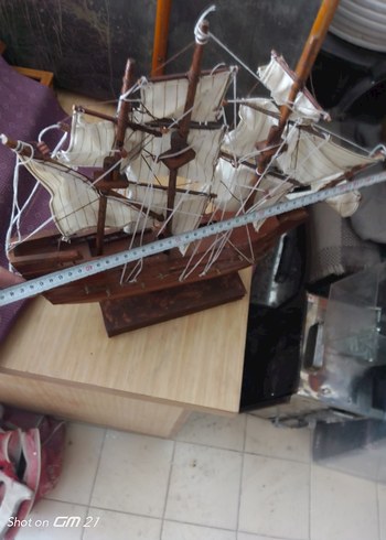 Bej Ahşap Yelkenli Gemi Figürin - Görsel 4