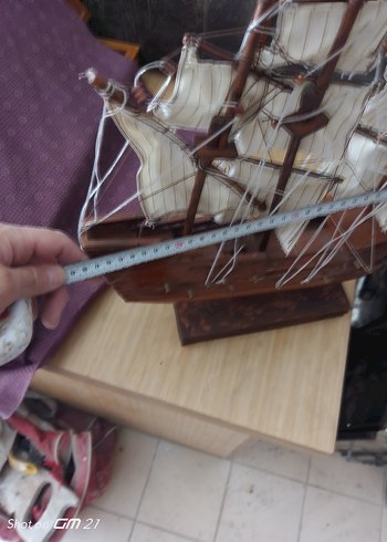 Bej Ahşap Yelkenli Gemi Figürin - Görsel 3