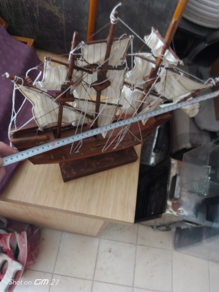 Bej Ahşap Yelkenli Gemi Figürin - Görsel 4