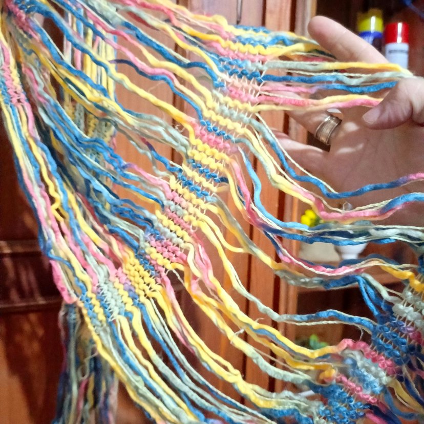 Pembe Zincir Detaylı Kadın Örgü Şal - Görsel 5