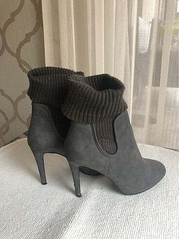 38 Beden gri Renk Charles & Keith İnce Topuklu Bot