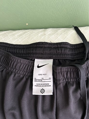 Nike Spor şort orjinal nike