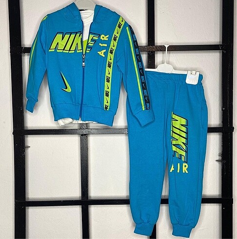 Nike Eşofman Takımı