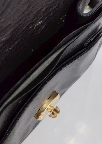 Zincir Detaylı Yılan Desenli Kadın El Çantası - Görsel 3