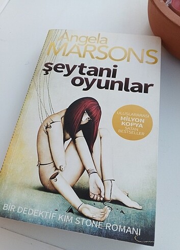 Şeytani Oyunlar kitap
