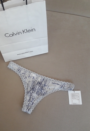 Calvin Klein sifir etiketli