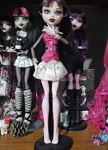 Monster High draculaura basic