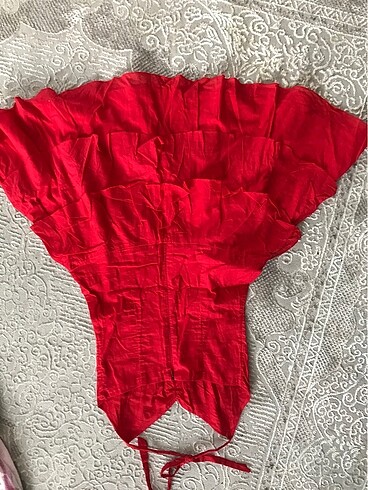 38 Beden kırmızı Renk Kırmızı boyundan bağlamalı mini elbise