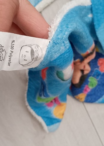 Çocuklar için Renkli Desenli Mavi atkı bere takimi - Görsel 2