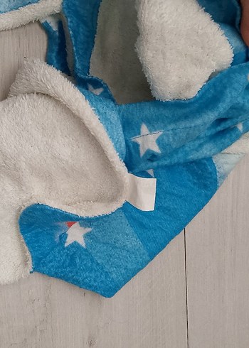 Çocuklar için Renkli Desenli Mavi atkı bere takimi - Görsel 3