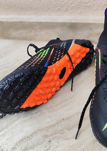 Çok Renkli Yılan Desenli Erkek Futbol Ayakkabısı - Görsel 5