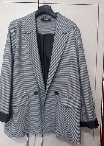 Gri Düğmeli Kadın Blazer Ceket