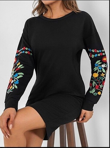 Nakışlı elbise - Görsel 3