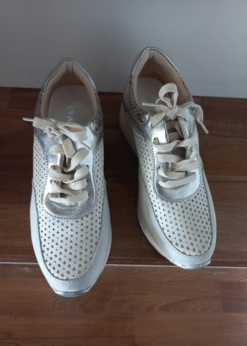 Derimod Kadın Spor Ayakkabı 37Numara Yeni - Görsel 3