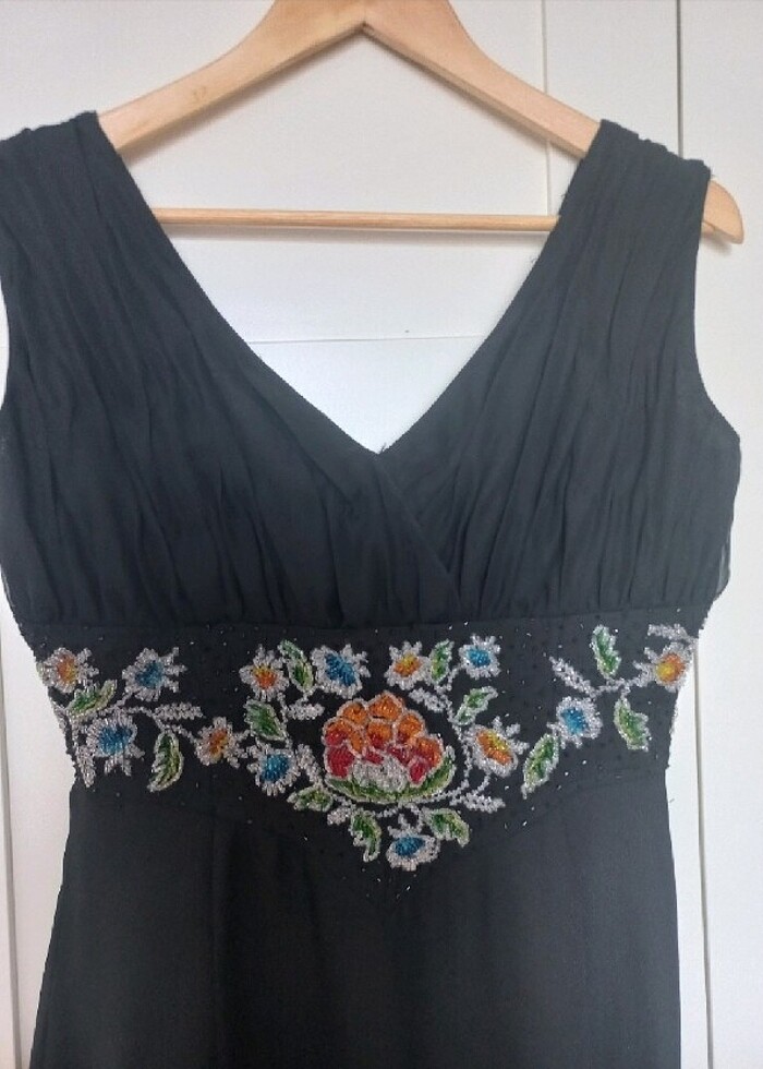 Boncuk İşli Abiye Elbise - Görsel 4