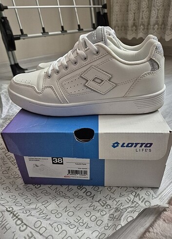 Lotto spor ayakkabı