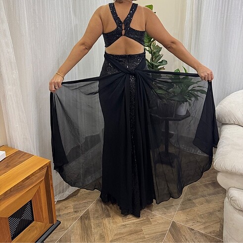 Gece elbisesi