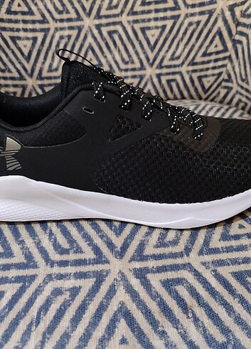 Under Armour Spor Ayakkabı