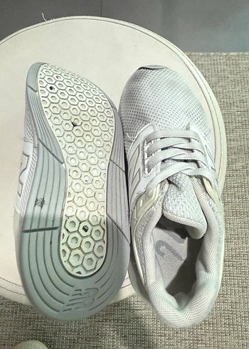 33 Beden beyaz Renk Gri Beyaz çocuk newbalance Spor Ayakkabı