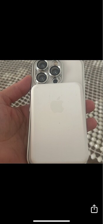 Apple 14