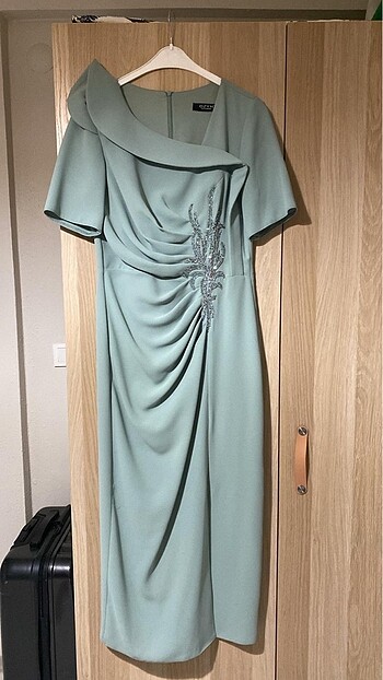 Mint yeşili elbise