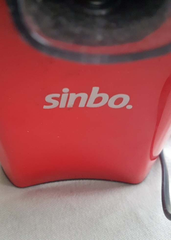 Kırmızı Renkli Meyve Sıkacağı - Görsel 3