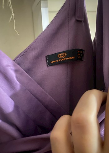 Mor Drapeli Uzun Straplez Abiye Elbise - Görsel 3