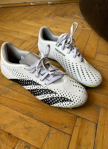 40 Beden Adidas 40 Numara Krampon