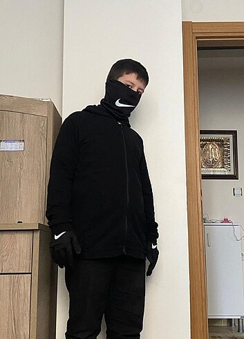Nike reflektörlü eldiven maske 