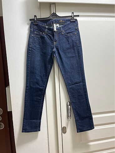 Mango jean