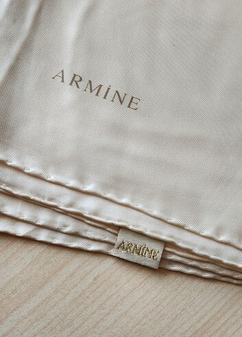 Armine İpek eşarp