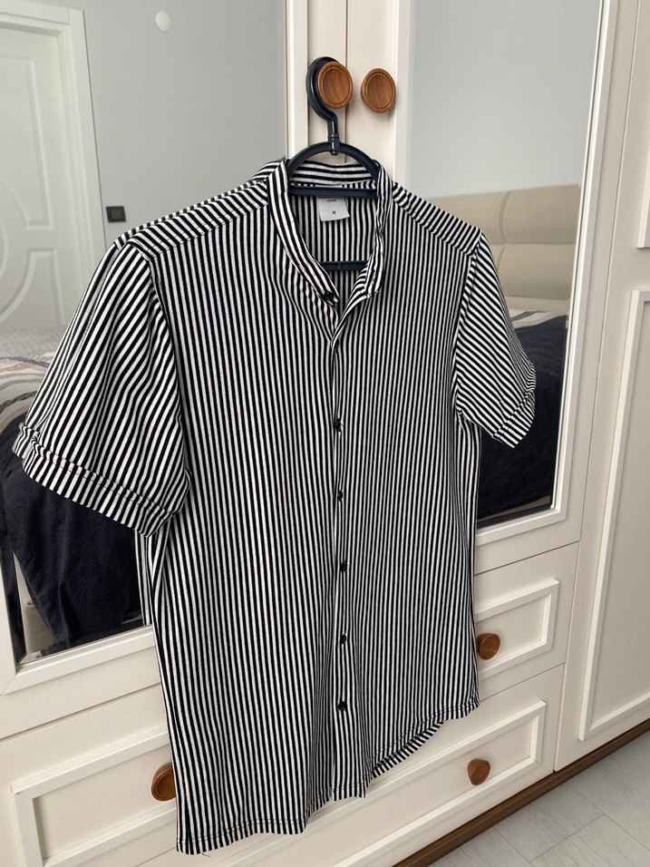 Gri Çizgili Kısa Kollu Regular Fit Erkek Gömlek - Görsel 2