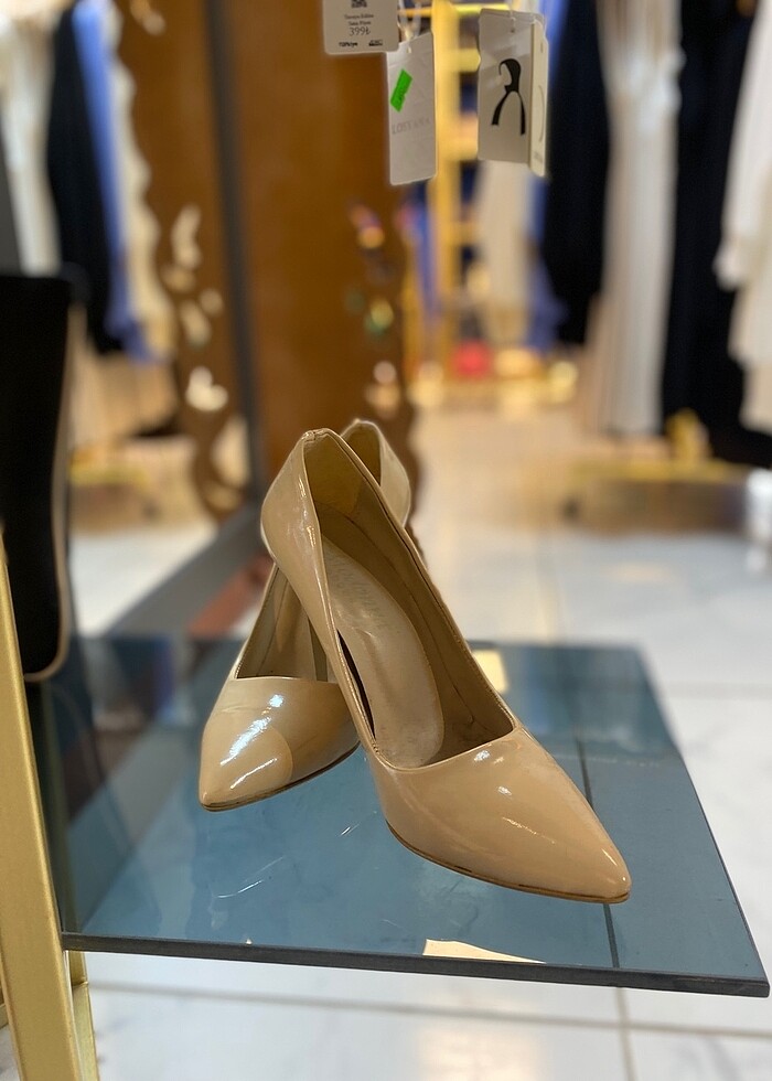 Krem veya bej topuklu - Görsel 3