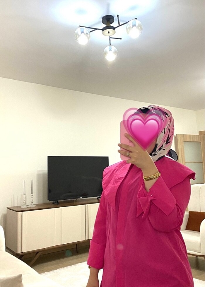 Pembe yakalı gömlek - Görsel 5