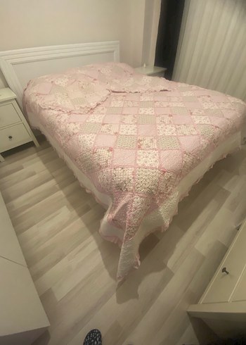 Nakış İşlemeli Pembe Yatak Örtüsü - Görsel 2